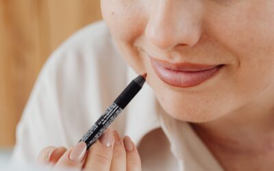 Give your lips the wow factor with a liner