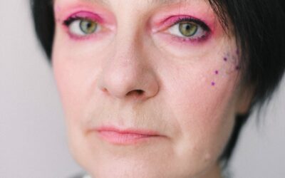 Should women over 50 wear eyeshadow?